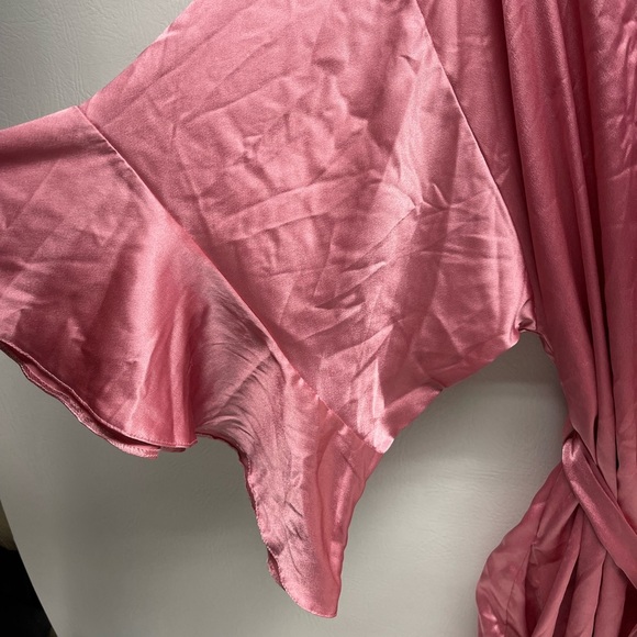 Victoria’s secret’s robe size M/L pink - Picture 3 of 7